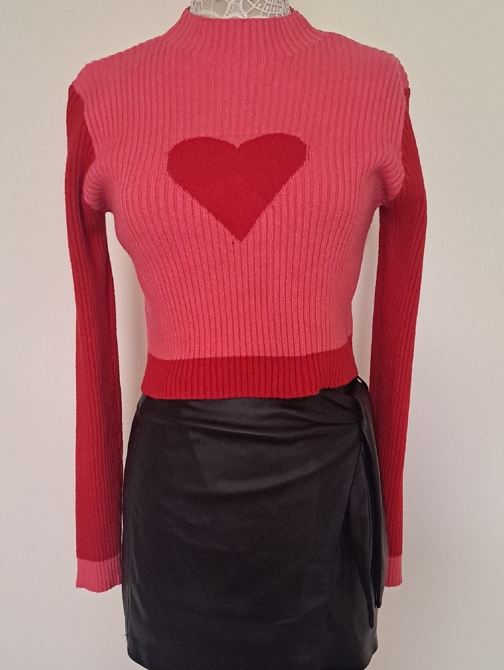 Main Strip Coral Ribbed Knit Sweater Pink Red